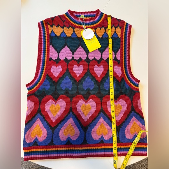 Farm Rio Full of Hearts Vest - Picture 8 of 9